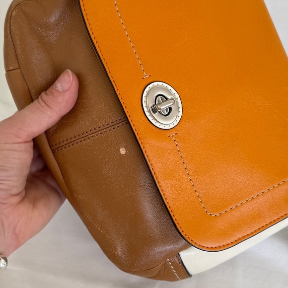 Coach Timeless Tan and Brown Leather Crossbody Bag - Picture 4 of 16